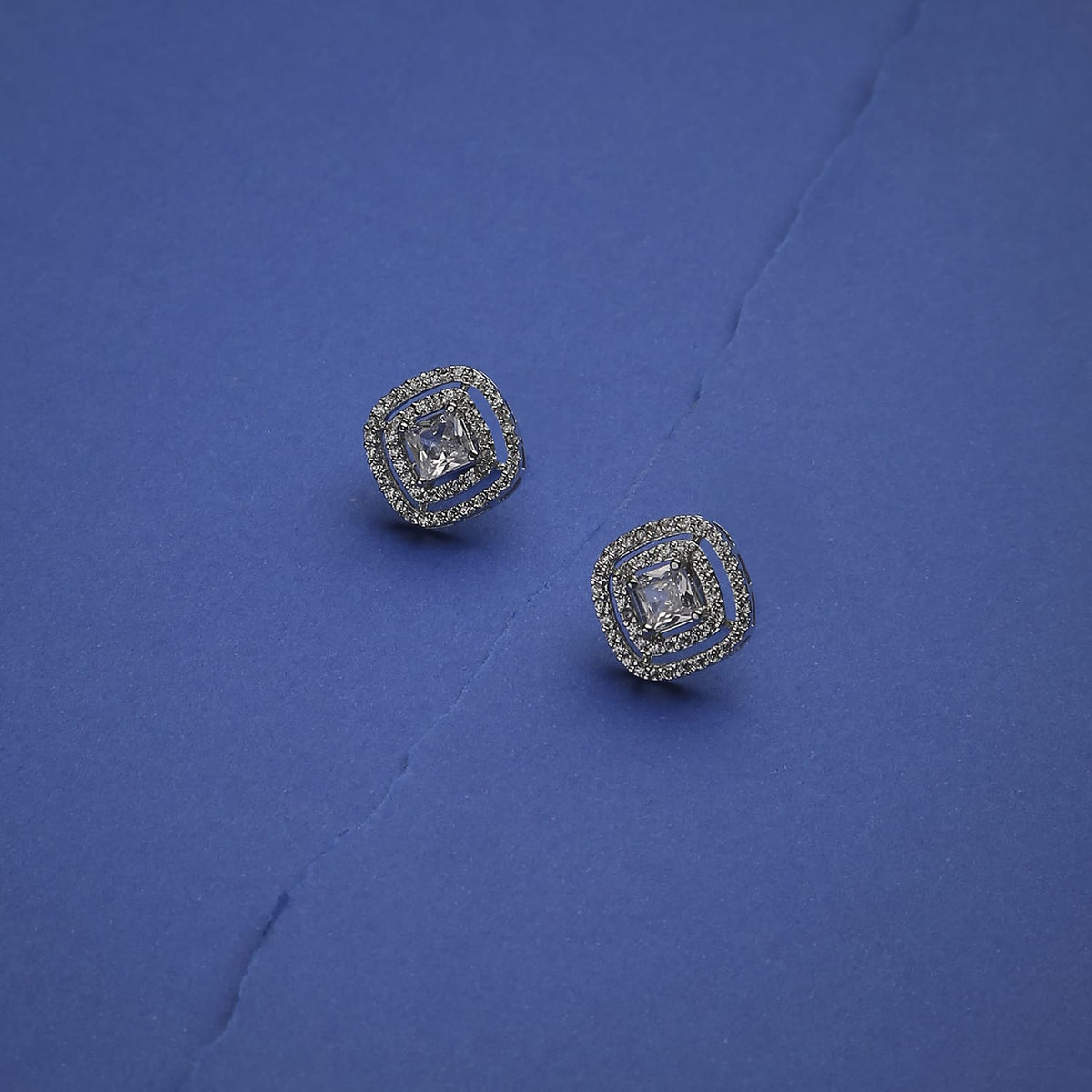 Choki Studs