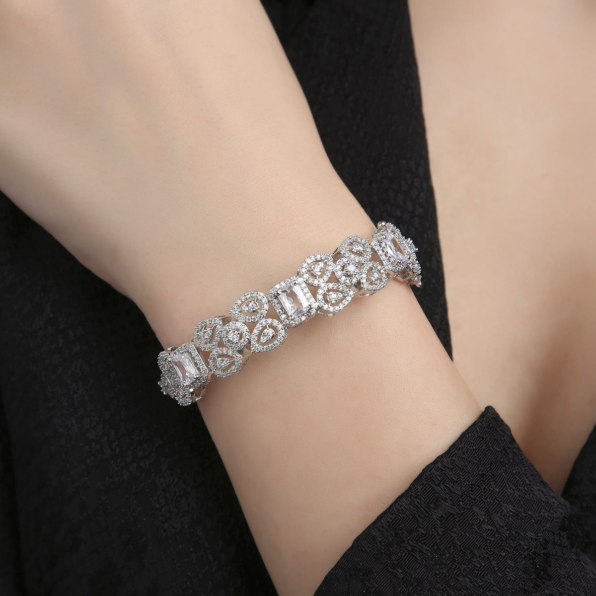 Crafted Kada with Metal Opening